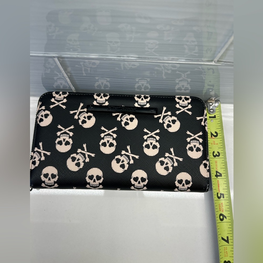 Skull Pattern Black Wallet